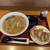 ちゃんぽん らーめん茶屋 てまり - 小ちゃんぽん¥850+餃子¥400 ¥1,375(税込)