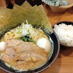 横浜家系ラーメン 一刀家 - 
