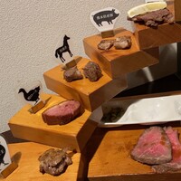 馬刺しと焼き鳥 グルマン三年坂 - 