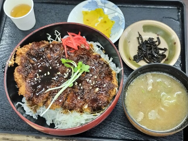 お食事処 あだたら亭 - 本宮（食堂）の写真