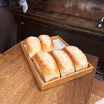 友永パン屋 - コレは買わなかったけど美味しそうでした