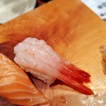 もりもり寿し 能登総本店 - 甘海老握り（3尾）