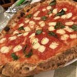 トラットリア ピッツェリア ラルテ - 