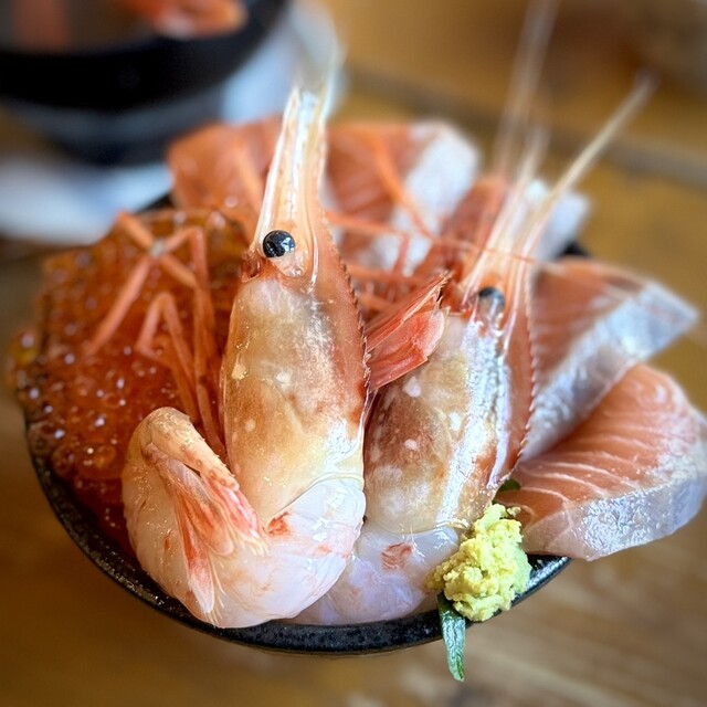 ぷらっと食堂（【旧店名】網焼きのふじ十食堂） - 苫小牧（海鮮丼）の写真