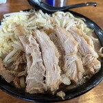 ラーメン二郎 - 豚マシで5枚。神豚でした。
