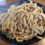 ラーメン二郎 - スープ吸いまくったウマし麺。