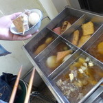 おでんは自分でばんばんします