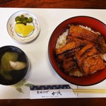 炭焼うなぎ 加茂 - 「うな丼・上・肝吸・漬物」3,000円（税込）です。