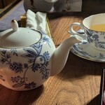 お茶をお代わり