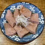 大衆酒場 まるは - とろレバー刺し