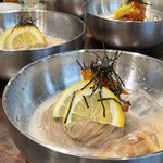 炭火焼肉 にく式 - 冷麺