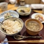 炭手前 鷽 - 胡麻のご飯とお吸いもの