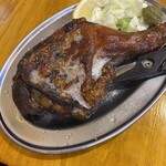 焼き鳥 おでん 坊っちゃん 堺東店 - 骨付き鶏もも焼き