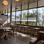 カフェ&クレープリー とびだす焙煎所 - 