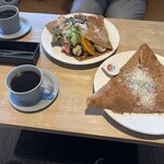 カフェ&クレープリー とびだす焙煎所 - 