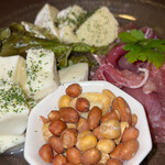 全席個室 隠れ家居酒屋 囲 - 