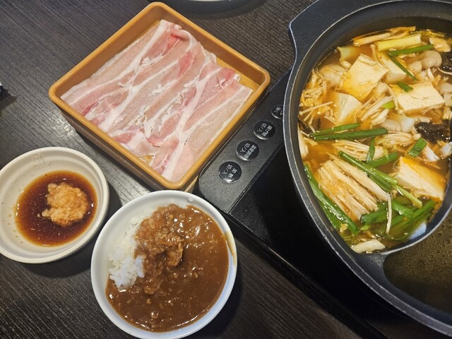 郡山イオンタウンのしゃぶ葉で本格しゃぶしゃぶを楽しむ | ファミリーレストラン