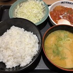 とんかつ 松のや - 料理写真:うまトマロースとんかつ定食（ごはん大盛・豚汁）