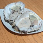 貝バル Baccanale - 生牡蠣 小