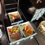 風景館 - 料理写真:三段のお重