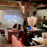 COMMA, 梅田店 - 