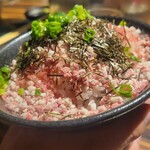 てるこさんと門脇君 - トロ肉丼