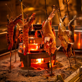 《新鮮海鮮×絶品串焼き×旨鍋♪充実の居酒屋メニュー》