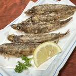 さかな処 三吉 - メヒカリの唐揚げサクサクでもう一皿注文したかったけどお腹いっぱいすぎて、断念