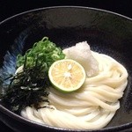 柔製麺 - ぶっかけ・生醤油（冷・温）　540円