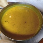 三燈舎 - 中辛ケララチキンカレー