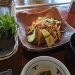 横浜瀬里奈 ステーキドーム - 