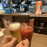炭焼 極 - アサヒ生中と、トマジューで乾杯。