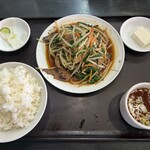 南京亭 - 料理写真:ニラとレバーの炒め
