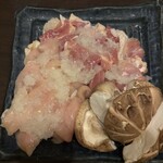 溶岩焼き 熱心 - 信州黄金シャモと、大きな椎茸