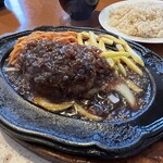 ハローキッド - ✅たまねぎソースの荒びきハンバーグ¥1.386　
　※ハンバーグは200g