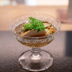 野口 - 2025.6 蒸しあわび つぶ貝 じゅん菜 岩もずく 出汁酢ジュレ