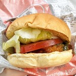 A&W - 料理写真:バジルフィッシュサンド