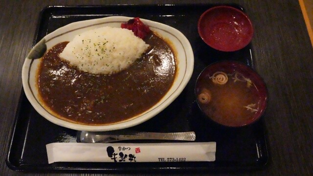 福島駅前の牛かつ名店『牛若丸』 &ndash; 本格牛カツと豊富メニュー