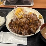 どんぶり&ダイニング はなちゃん - トンテキ定食ダブル ご飯1回おかわりOK