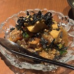 創作料理 夜のとばり - 長芋とサーモンのワサビ醤油和え　1200円