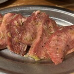 炭火焼ホルモンたつや - 