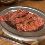 炭火焼ホルモンたつや - 