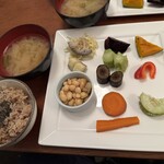 ＭＯＭＩＮＯＫＩ ＨＯＵＳＥ - 自然食セット