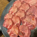 炭火焼肉 新家 - 塩タン　２人前