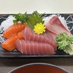 メフレ市場食堂 - 