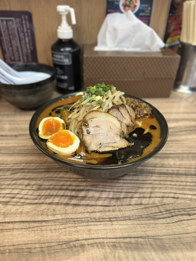 写真 2ページ目 : 味噌屋 八郎商店 新宿店 - 西武新宿/ラーメン | 食べログ