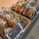 パン屋 SUNtoF - 