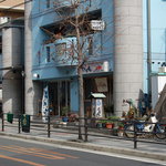 えびす庵 - 綺麗な街並みは、豊中市民病院の正面です。