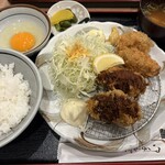 ささごと - 生卵付きが嬉しいランチ定食◎