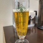 中華そば 輝羅 - お〜、琥珀色がたまらない